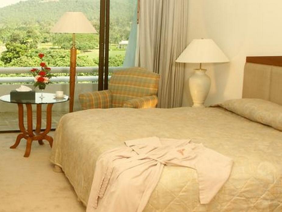 The Royal Chiang Mai Golf Resort Ban Mai  Exteriör bild