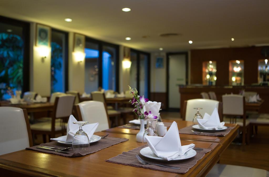 The Royal Chiang Mai Golf Resort Ban Mai  Exteriör bild