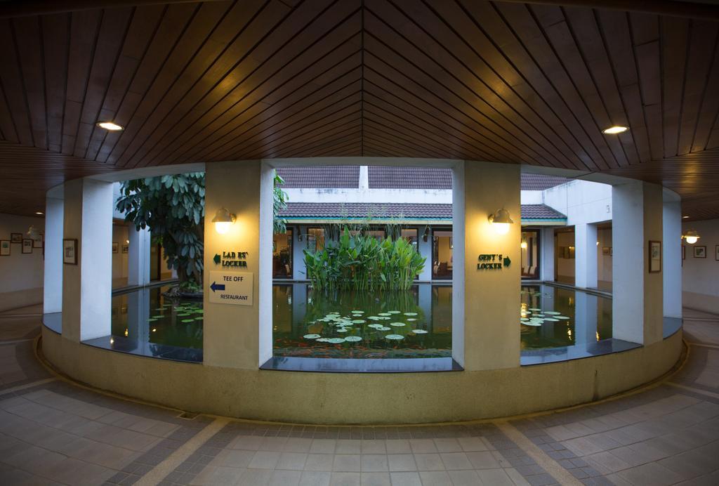 The Royal Chiang Mai Golf Resort Ban Mai  Exteriör bild