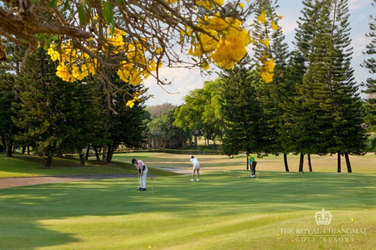 The Royal Chiang Mai Golf Resort Ban Mai  Exteriör bild
